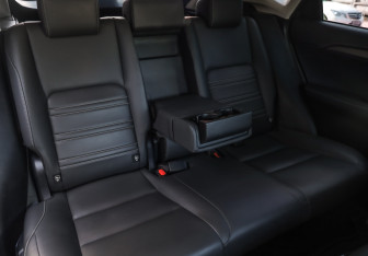 Подержанный автомобиль Lexus NX 2017 года (27 фото)