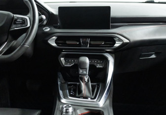 Подержанный автомобиль Kaiyi E5 2023 года (14 фото)