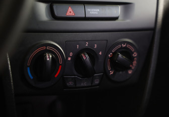 Подержанный автомобиль Suzuki Vitara 2016 года (15 фото)