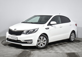 Подержанный автомобиль Kia Rio Sedan 2017 года (1 фото)