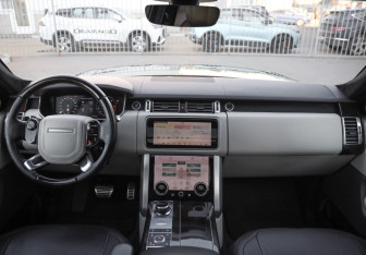 Подержанный автомобиль Land Rover Range Rover 2018 года (12 фото)