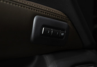 Подержанный автомобиль Infiniti QX60 2014 года (16 фото)