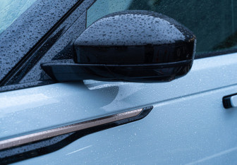 Новый Land Rover Range Rover Velar 2025 (16 фото)