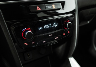 Подержанный автомобиль Suzuki Vitara 2018 года (19 фото)