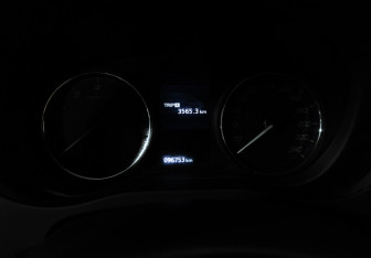 Подержанный автомобиль Mitsubishi Outlander 2021 года (12 фото)