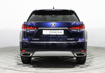 Подержанный автомобиль Lexus RX 2021 года (6 фото)