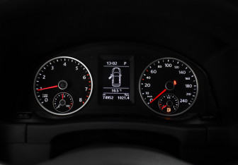 Подержанный автомобиль Volkswagen Tiguan 2015 года (19 фото)