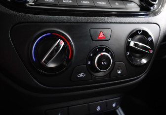 Подержанный автомобиль Hyundai Solaris Sedan 2020 года (15 фото)