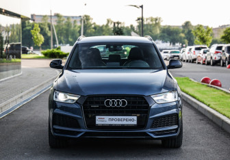 Подержанный автомобиль Audi Q3 2017 года (4 фото)