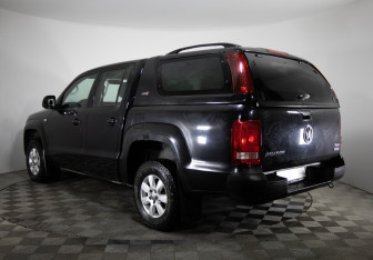 Подержанный автомобиль Volkswagen Amarok 2012 года (6 фото)