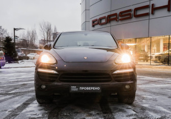 Подержанный автомобиль Porsche Cayenne 2014 года (4 фото)