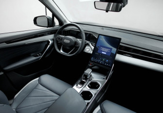 Новый Geely Atlas 2026 (14 фото)
