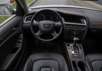 Подержанный автомобиль Audi A4 allroad 2012 года (12 фото)