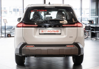 Новый Toyota RAV4 2025 (6 фото)