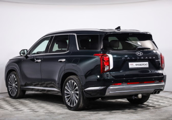 Подержанный автомобиль Hyundai Palisade 2024 года (7 фото)