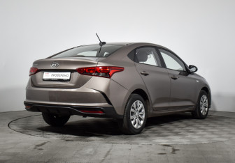 Подержанный автомобиль Hyundai Solaris Sedan 2021 года (5 фото)