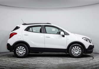 Подержанный автомобиль Opel Mokka 2014 года (4 фото)