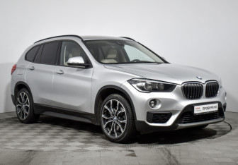 Подержанный автомобиль BMW X1 2017 года (3 фото)
