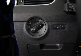 Подержанный автомобиль Skoda Octavia Liftback 2016 года (18 фото)