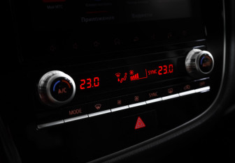 Подержанный автомобиль Mitsubishi Outlander 2021 года (18 фото)