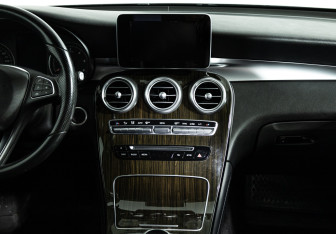 Подержанный автомобиль Mercedes-Benz GLC Coupe 2015 года (14 фото)