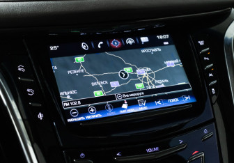 Подержанный автомобиль Cadillac Escalade Suv 2016 года (19 фото)