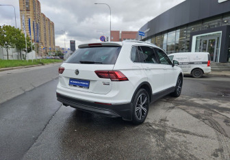 Подержанный автомобиль Volkswagen Tiguan 2017 года (4 фото)