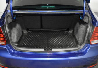 Подержанный автомобиль Volkswagen Polo Sedan 2019 года (17 фото)