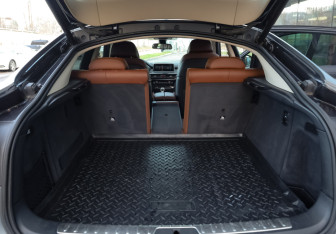 Подержанный автомобиль BMW X6 2017 года (32 фото)