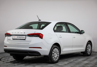 Подержанный автомобиль Skoda Rapid Liftback 2021 года (5 фото)