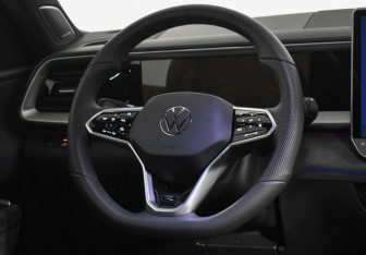Подержанный автомобиль Volkswagen Teramont 2025 года (15 фото)