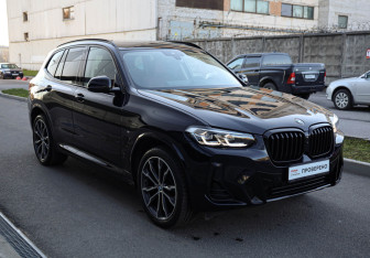 Подержанный автомобиль BMW X3 2024 года (3 фото)