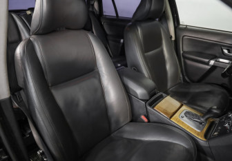 Подержанный автомобиль Volvo XC90 2007 года (19 фото)