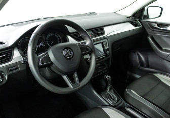 Подержанный автомобиль Skoda Rapid Liftback 2019 года (11 фото)