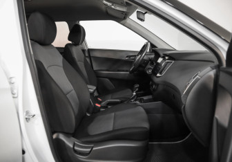 Подержанный автомобиль Hyundai Creta 2018 года (19 фото)