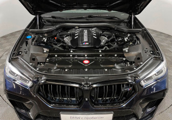 Подержанный автомобиль BMW X6 M 2020 года (10 фото)