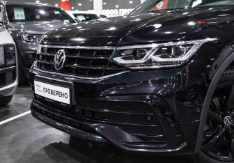 Подержанный автомобиль Volkswagen Tiguan 2021 года (2 фото)