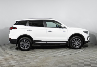 Подержанный автомобиль Geely Atlas Pro 2023 года (4 фото)