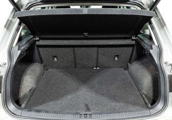 Подержанный автомобиль Volkswagen Tiguan 2019 года (15 фото)