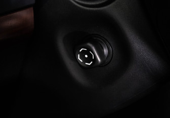 Подержанный автомобиль Toyota Land Cruiser Prado 2016 года (21 фото)