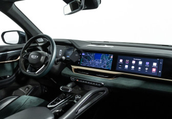 Подержанный автомобиль Geely Monjaro 2023 года (9 фото)