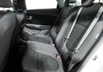 Подержанный автомобиль Kia Rio Sedan 2015 года (10 фото)