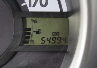 Подержанный автомобиль Citroen C1 2010 года (2 фото)