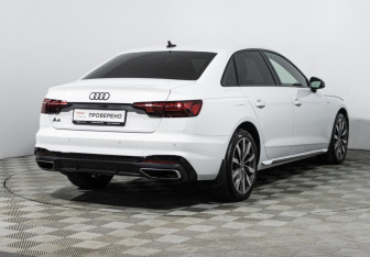Подержанный автомобиль Audi A4 Sedan 2022 года (5 фото)