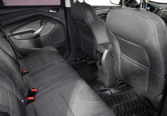 Подержанный автомобиль Ford Kuga 2014 года (16 фото)