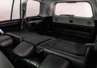 Подержанный автомобиль Toyota Land Cruiser Suv 2016 года (33 фото)