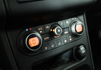 Подержанный автомобиль Nissan Qashqai 2010 года (15 фото)