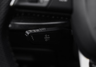 Подержанный автомобиль Audi Q8 2019 года (15 фото)