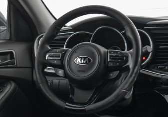 Подержанный автомобиль Kia Optima Sedan 2015 года (14 фото)
