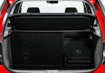 Подержанный автомобиль Suzuki SX4 Hatchback 2011 года (26 фото)